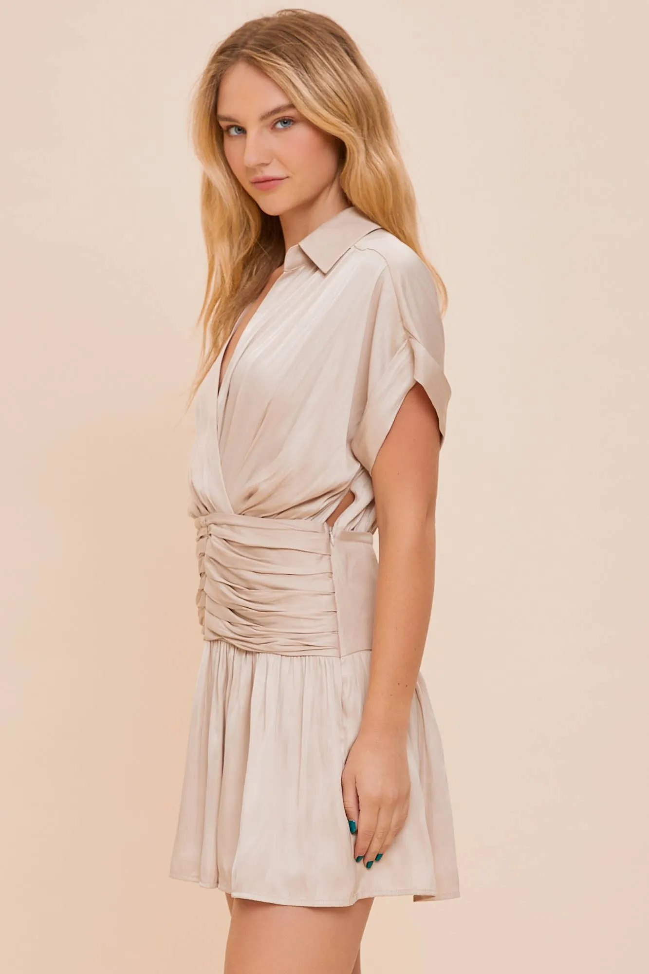 BEIGE SHIRRING WRAP DRESS