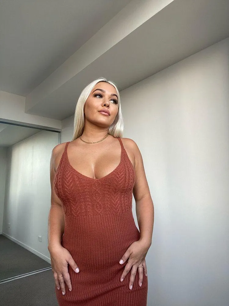 CABLE KNIT MIDI DRESS