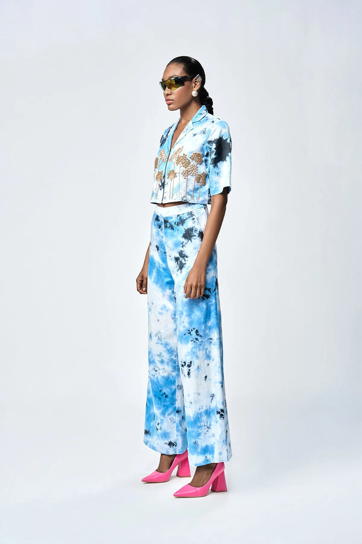 FLARED PANTS OF ( TALL TREE CROPPED SHIRT )