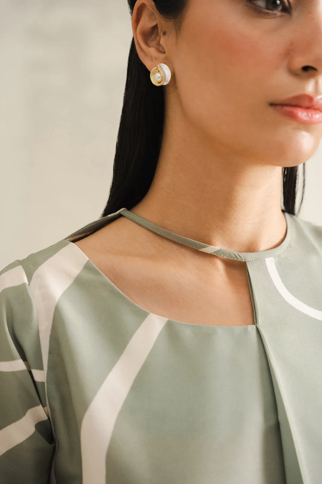 Green Wavy Dress