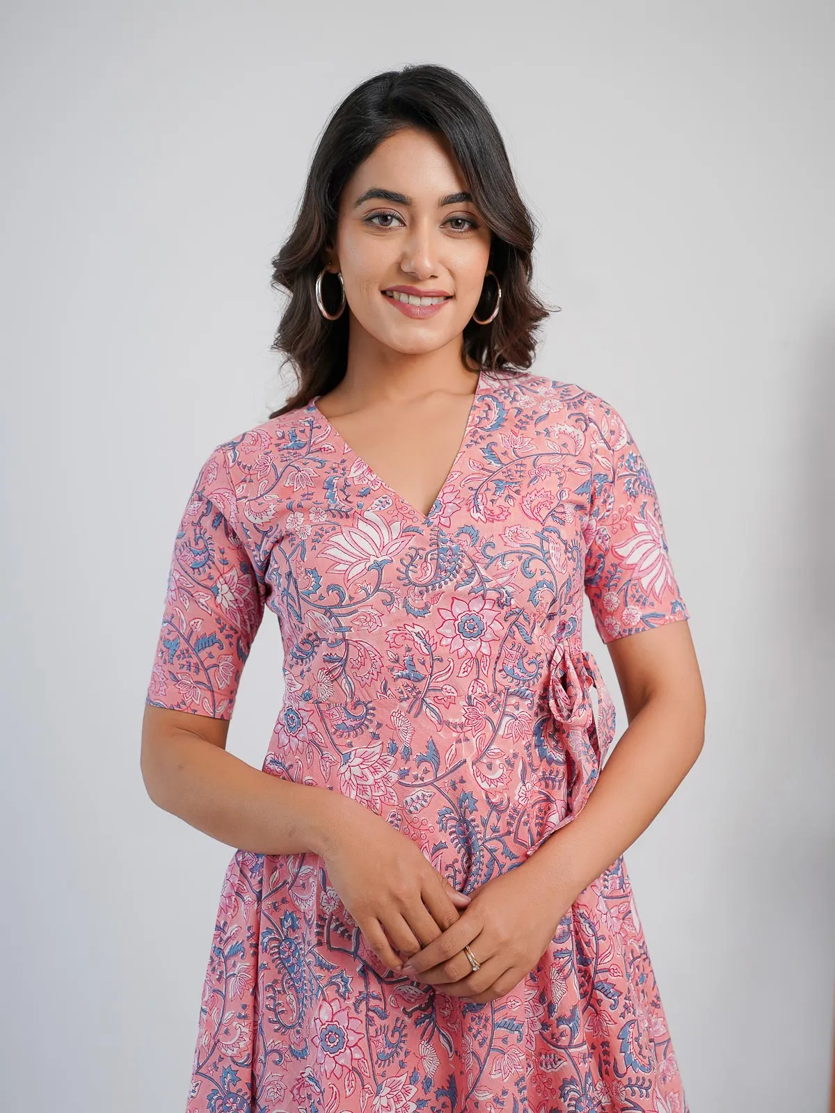 Knee-Length Tie-ups Wrap Dress Pink