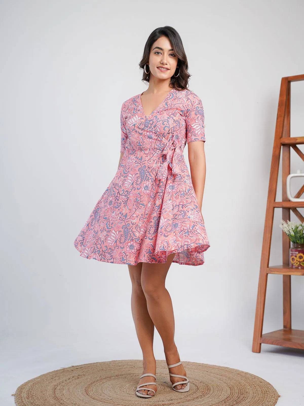 Knee-Length Tie-ups Wrap Dress Pink