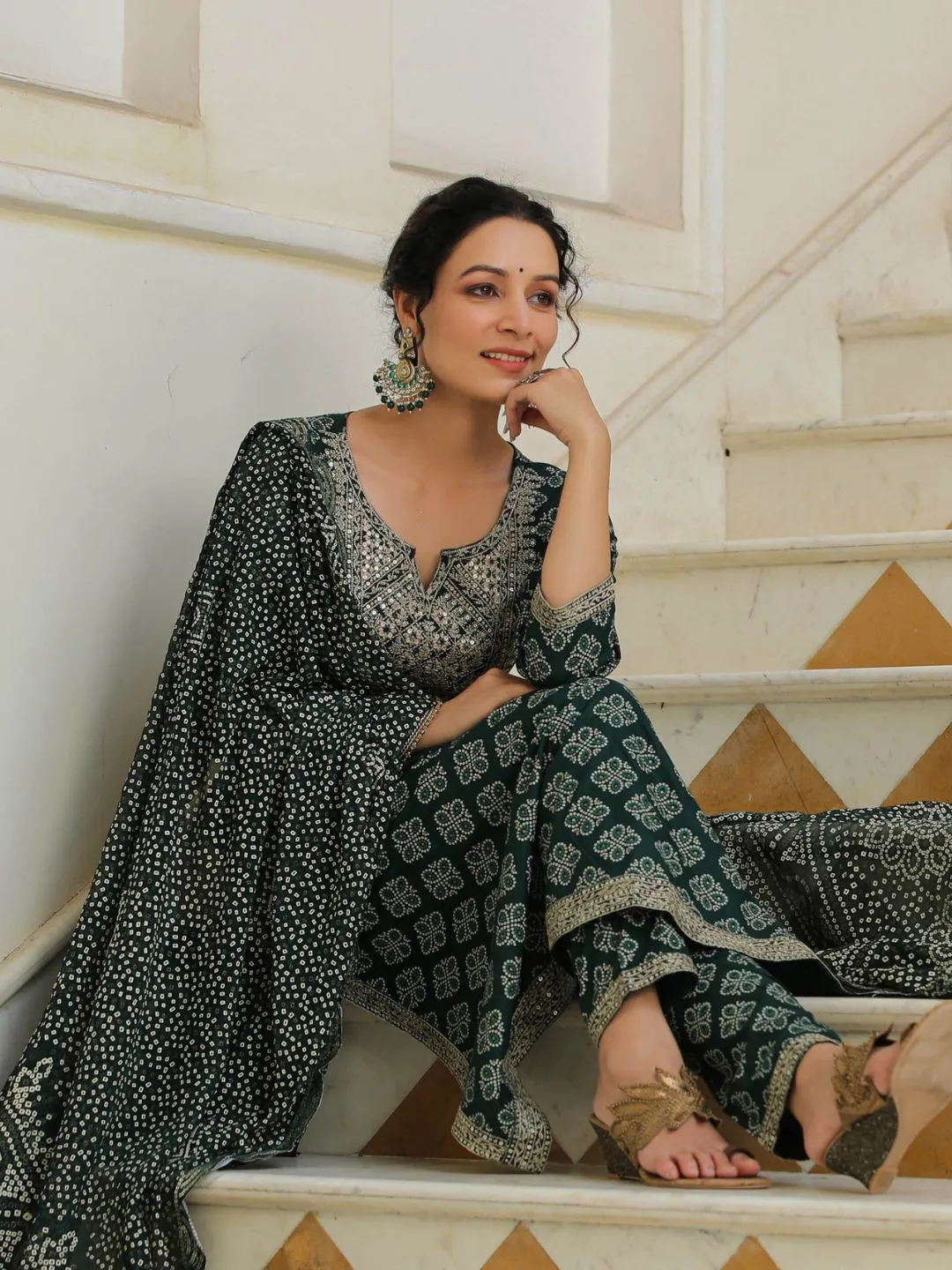 Raatrani Green Sequin & Printed Naira Suit Set