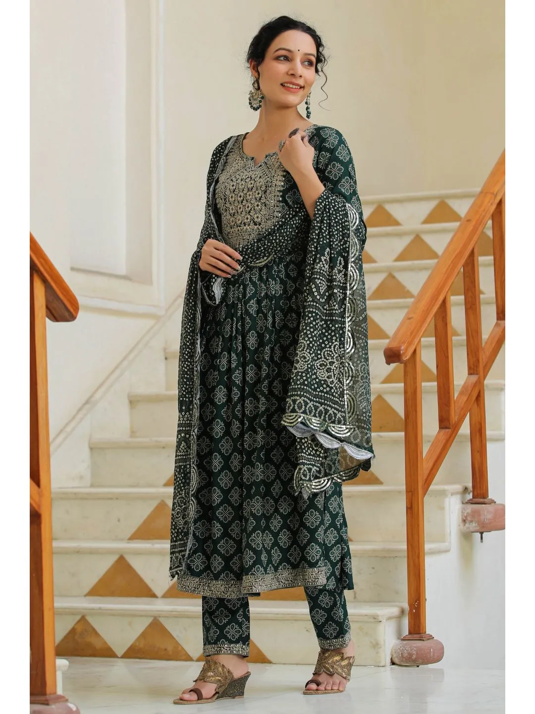 Raatrani Green Sequin & Printed Naira Suit Set
