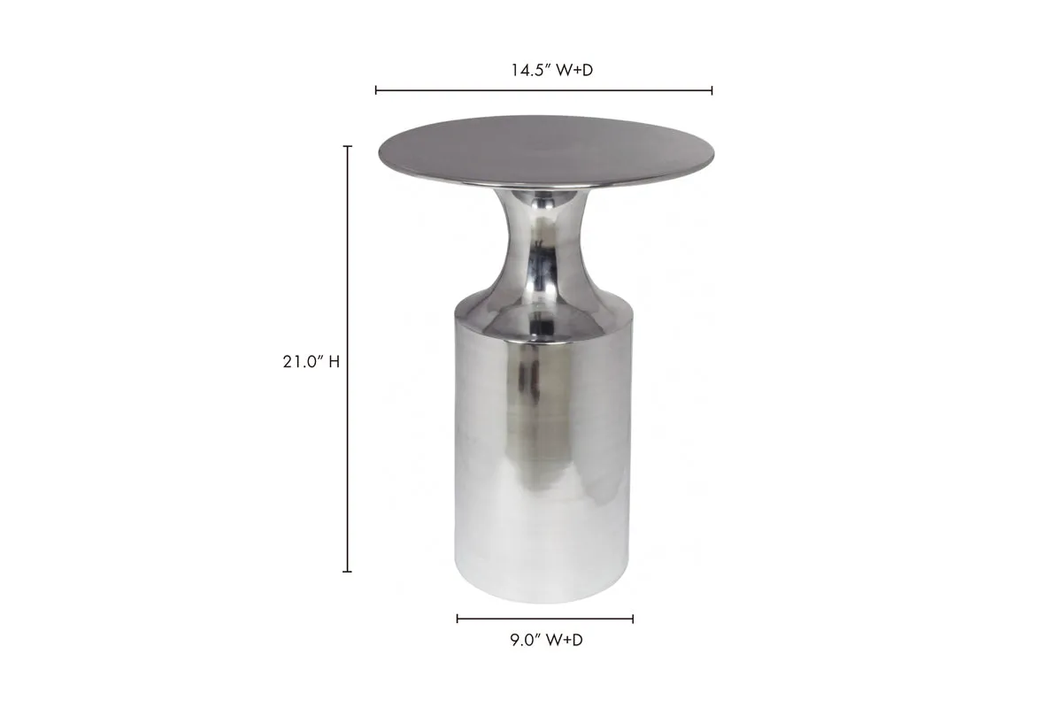 Riordin Accent Table
