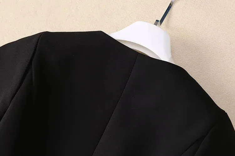 Slim-Fit Hip Wrap Embroidery Dress